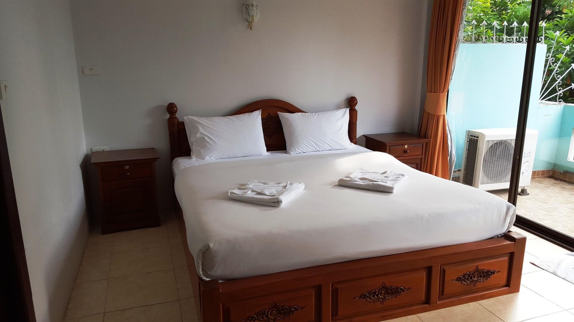 Holiday Guest House Chaweng  Exterior photo
