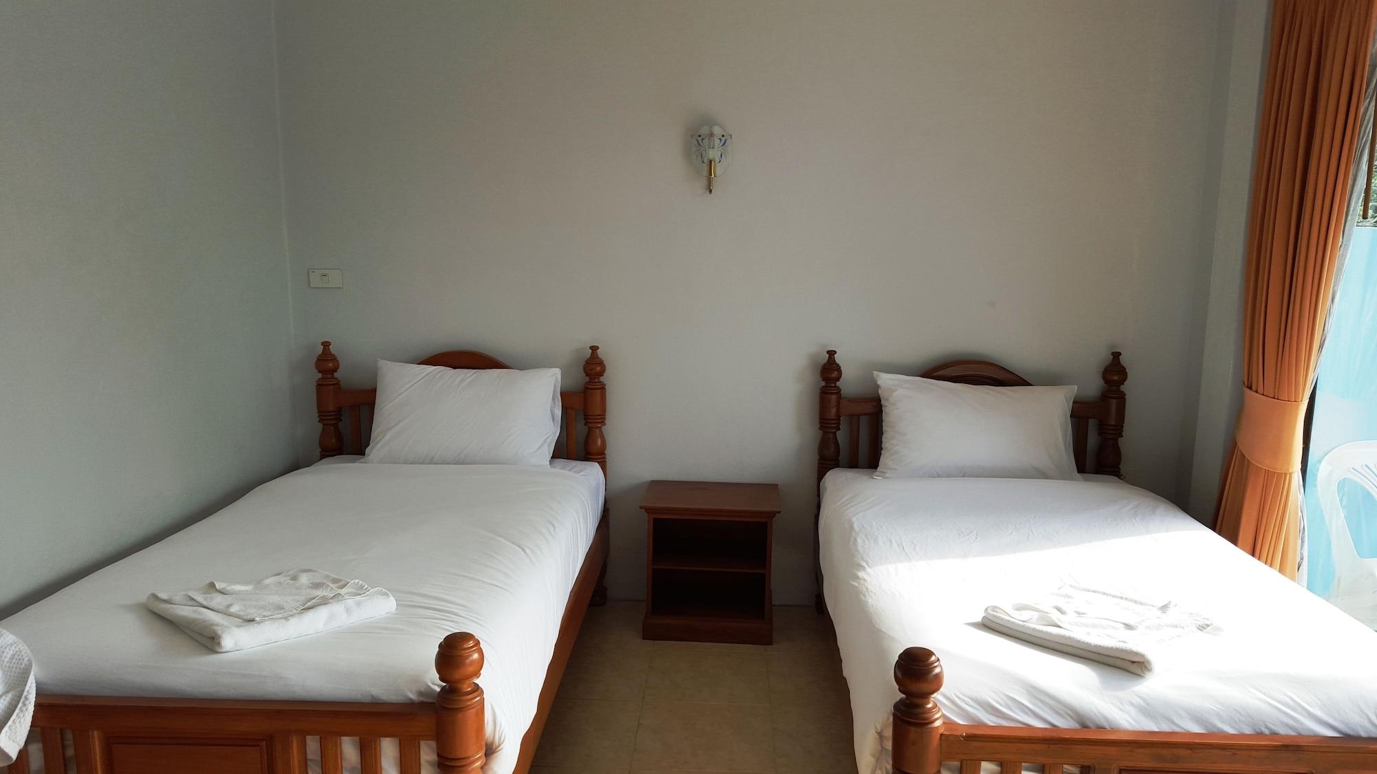 Holiday Guest House Chaweng  Exterior photo