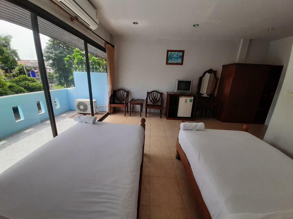 Holiday Guest House Chaweng  Exterior photo